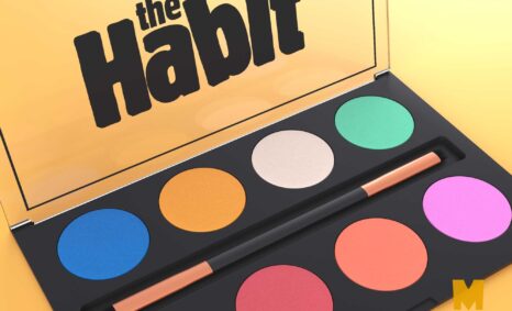 Free Makeup Kit Presentation Mockup