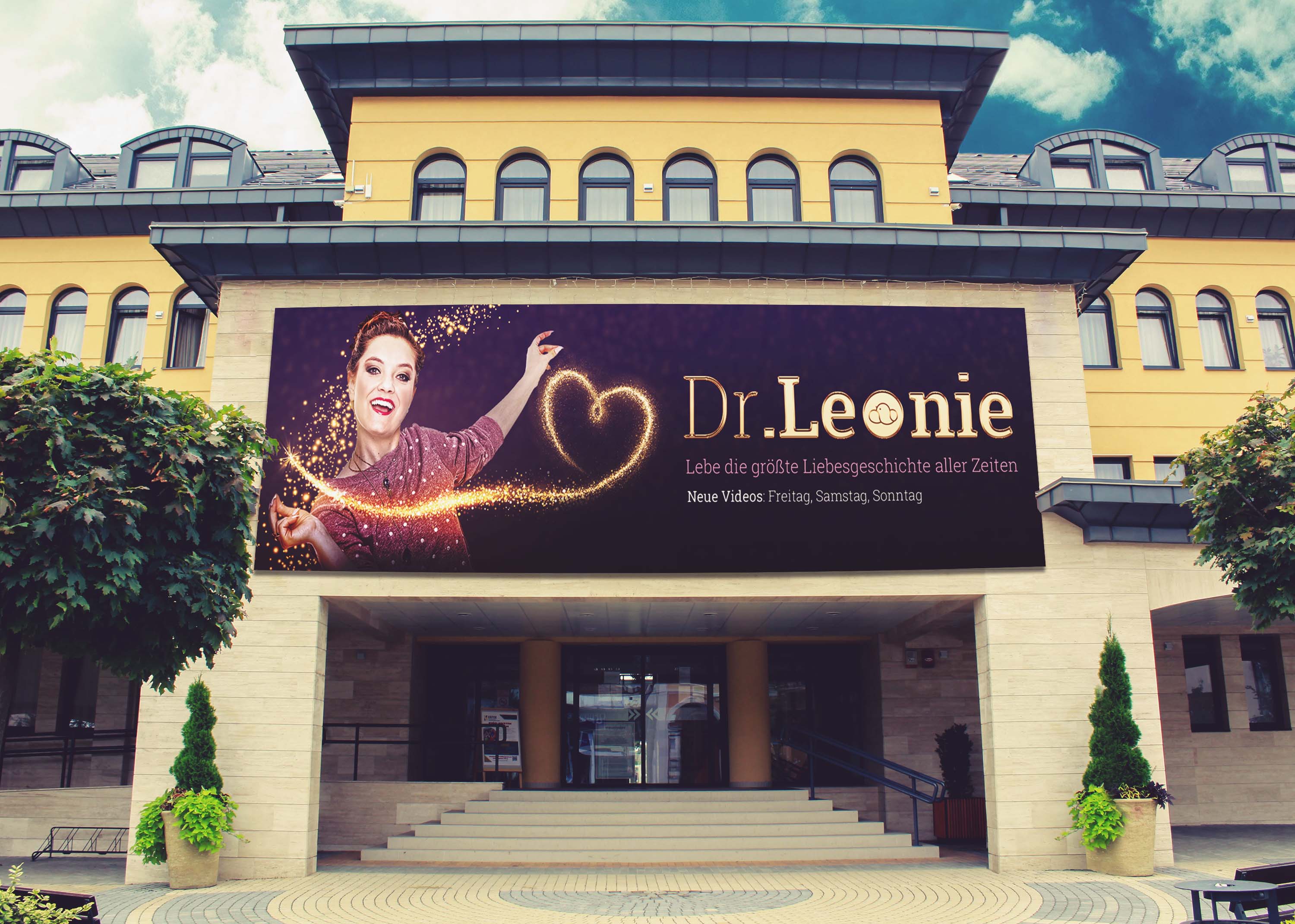 Download Free Big Shopping Mall Banner Mockup