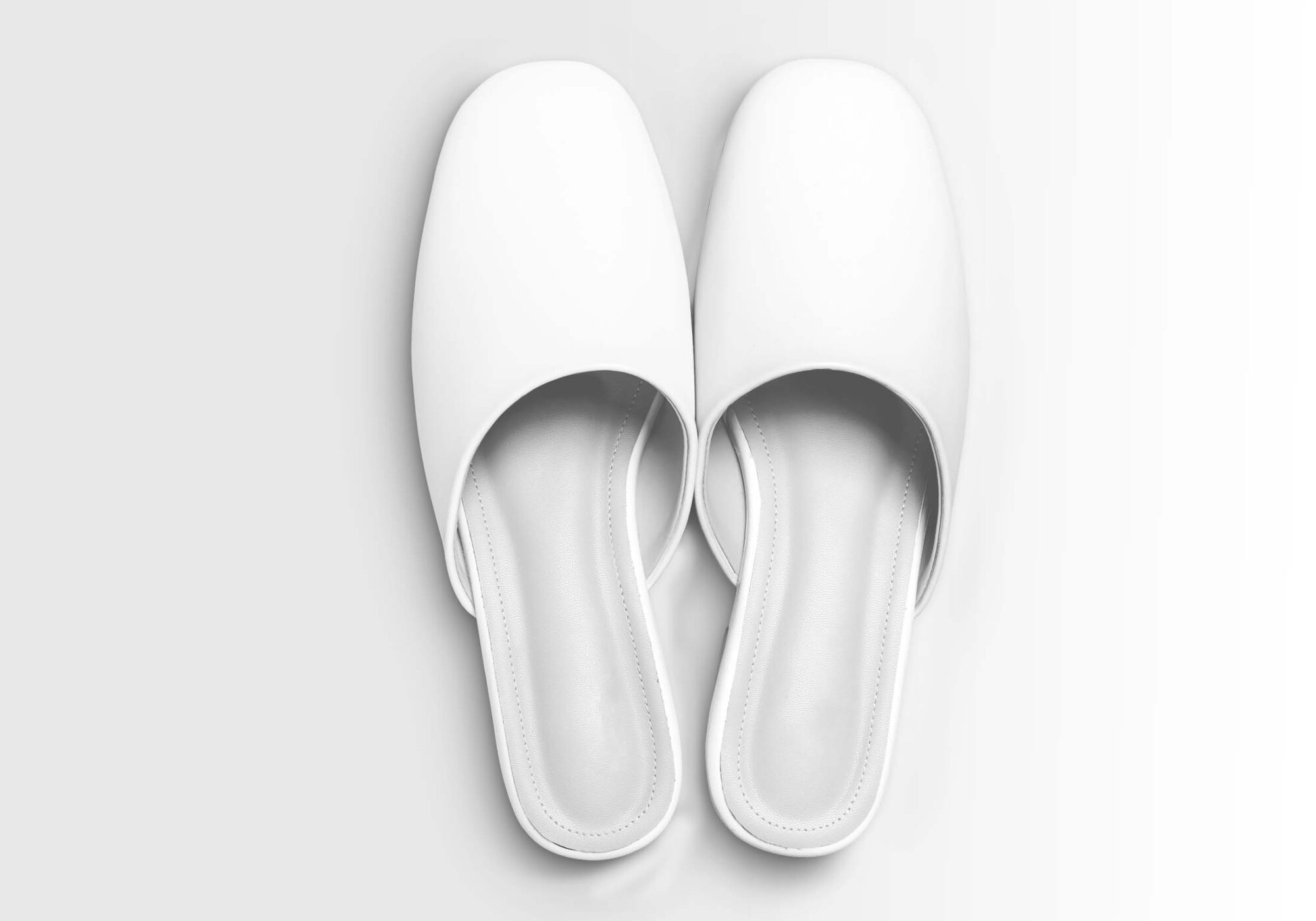 Female Slippers Mockup Female Slippers Mockup 2